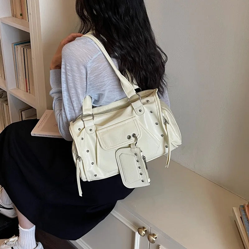 Trendy and Fashionable Large-capacity Rivet Motorcycle Bag, New Women's Versatile Handbag, High-end Commuting Crossbody Bag image 3