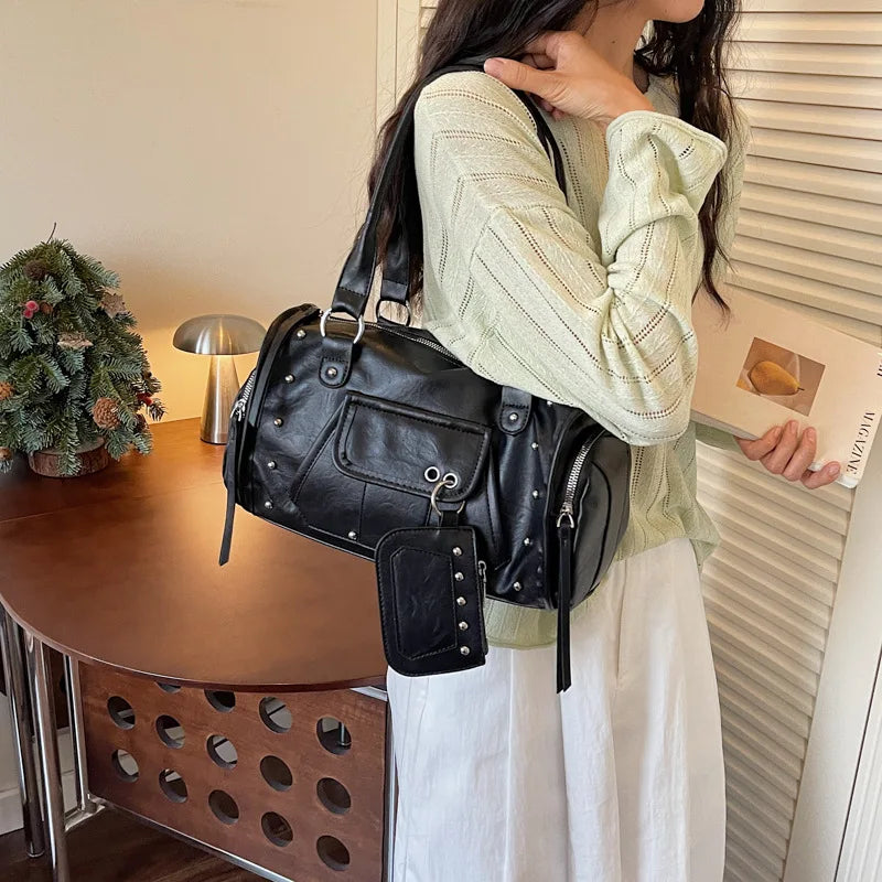 Trendy and Fashionable Large-capacity Rivet Motorcycle Bag, New Women's Versatile Handbag, High-end Commuting Crossbody Bag image 5