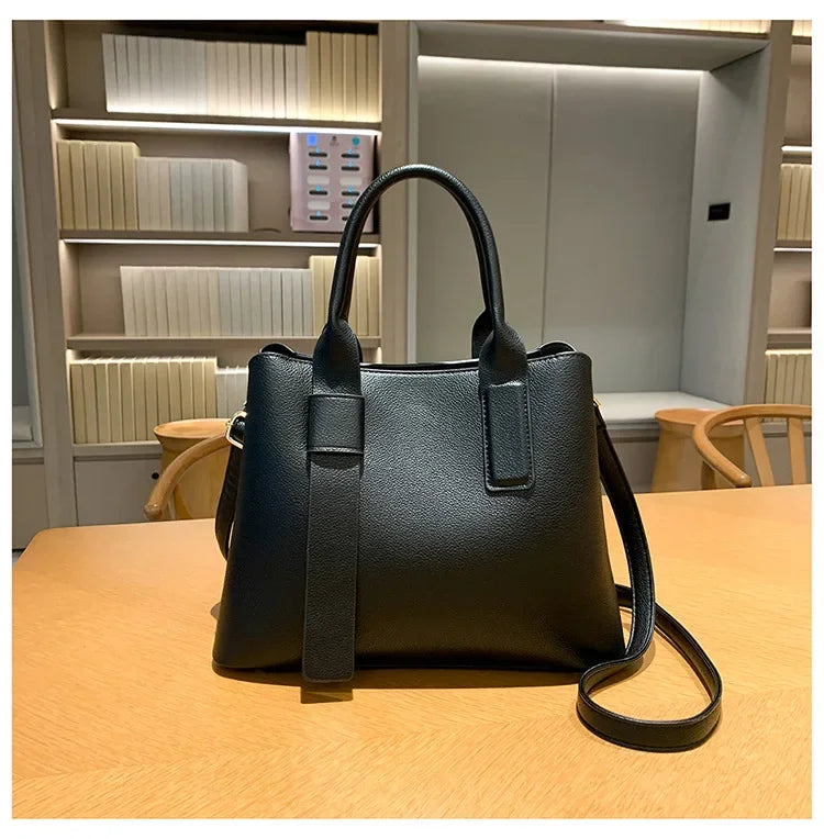 12.4 inches (31cm) Stylish and Practical Shoulder Bag for Women - New Collection image 1